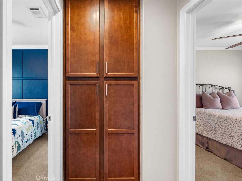 https://media.crmls.org/medias/db703b9a-141a-4f14-b702-acc93297a1aa.jpg?preset=X-Large