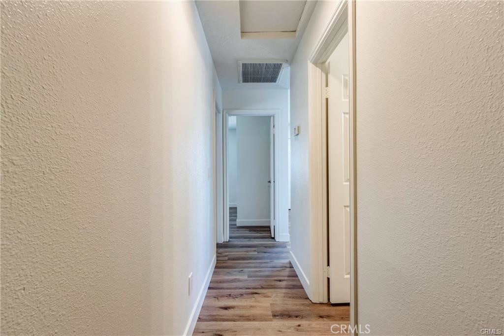 https://media.crmls.org/medias/db7101a6-6e06-4c8f-a092-681ed8e5303f.jpg?preset=X-Large