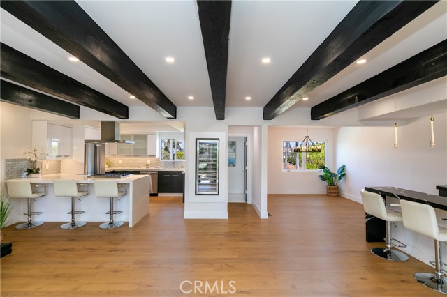 4651 Los Patos Avenue, Huntington Beach CA: https://media.crmls.org/medias/db7117f1-f9b7-4dab-ad9f-dd281352cdfa.jpg