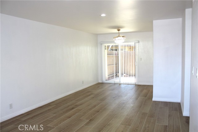 Detail Gallery Image 8 of 27 For 1671 W Cindy Ln #B,  Anaheim,  CA 92802 - 2 Beds | 2 Baths