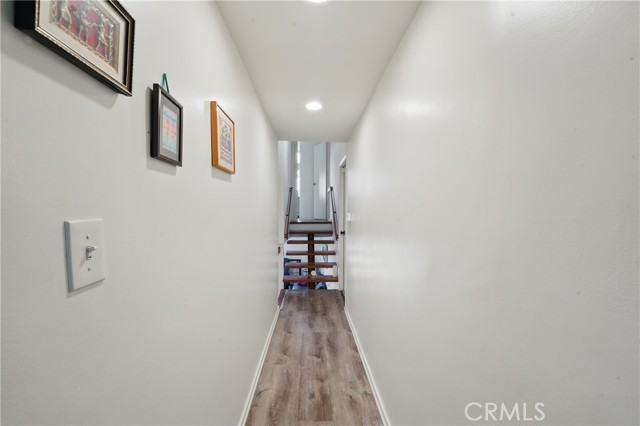 Detail Gallery Image 22 of 31 For 1320 23rd St, Manhattan Beach,  CA 90266 - 3 Beds | 2 Baths