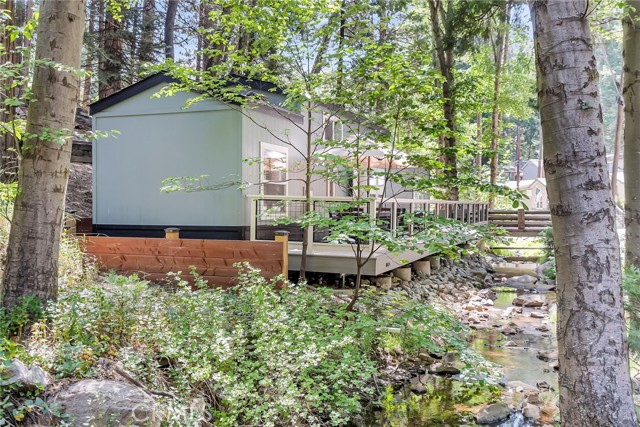 27500 HWY 189, Lake Arrowhead CA: https://media.crmls.org/medias/db726f19-9286-46a2-ac88-25fbbf286d86.jpg