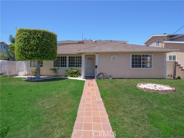 1569 W 218th Street, Torrance CA: https://media.crmls.org/medias/db72d815-54cb-4438-b0f0-33030d7f7c46.jpg