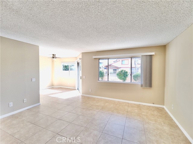 857 California Privado, Ontario CA: https://media.crmls.org/medias/db72eb99-485e-465b-86c6-e1521244d5ad.jpg