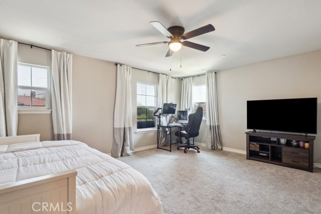 Detail Gallery Image 21 of 41 For 5460 Turin Way, Fontana,  CA 92336 - 4 Beds | 3 Baths