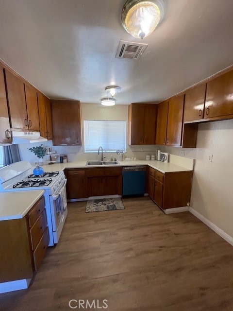 Detail Gallery Image 7 of 22 For 10401 Victor, Hesperia,  CA 92345 - 3 Beds | 2 Baths