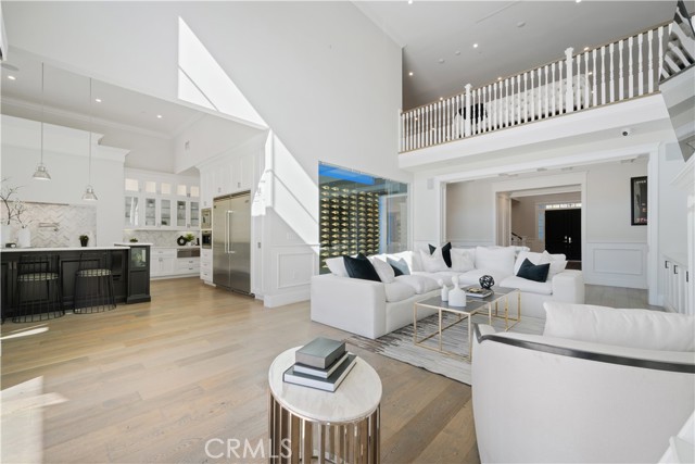 Detail Gallery Image 21 of 59 For 17528 Jayden Ln, Encino,  CA 91316 - 7 Beds | 10/1 Baths