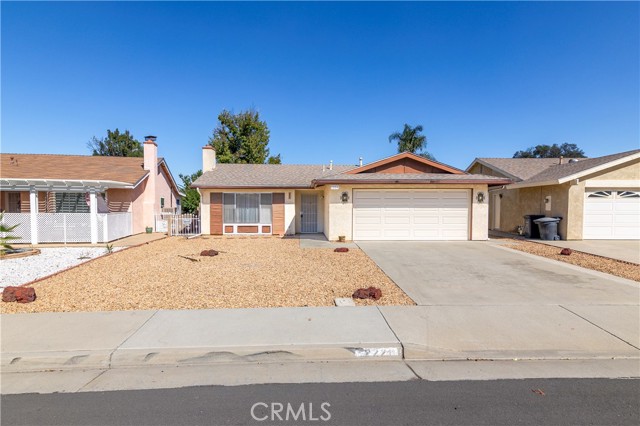 Detail Gallery Image 2 of 33 For 2221 El Rancho Cir, Hemet,  CA 92545 - 2 Beds | 2 Baths