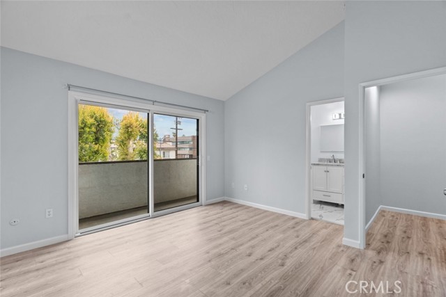 7130 Glade Avenue, Canoga Park CA: https://media.crmls.org/medias/db75c2be-5f8d-4621-866d-46b98696c245.jpg