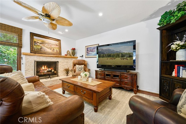 Detail Gallery Image 10 of 30 For 28111 via Rueda, San Juan Capistrano,  CA 92675 - 4 Beds | 2/1 Baths