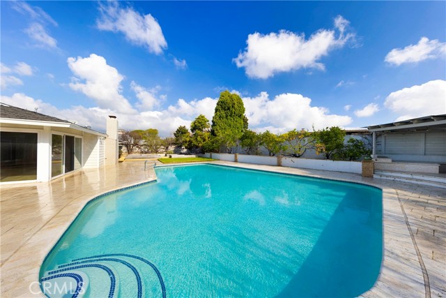 Detail Gallery Image 26 of 38 For 1820 Tahuna, Corona Del Mar,  CA 92625 - 5 Beds | 5 Baths