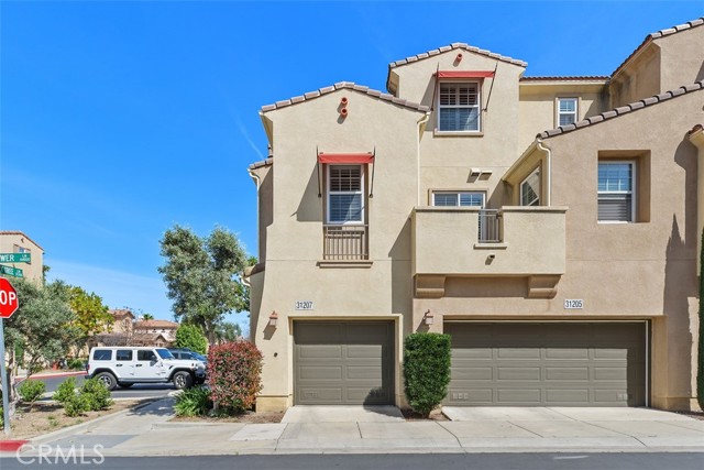 Detail Gallery Image 6 of 24 For 31207 Strawberry Tree, Temecula,  CA 92592 - 2 Beds | 2 Baths