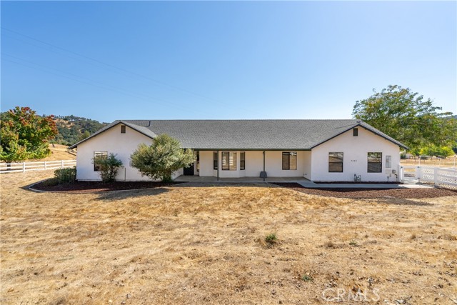 Detail Gallery Image 1 of 52 For 5440 Llano Rd, Atascadero,  CA 93422 - 3 Beds | 3 Baths