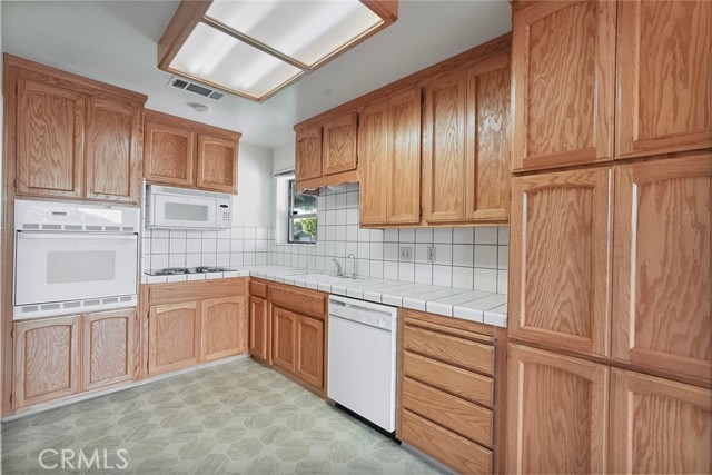 Detail Gallery Image 6 of 29 For 729 Mulberry, Atwater,  CA 95301 - 3 Beds | 2 Baths