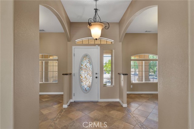 14572 Sultana Street, Hesperia CA: https://media.crmls.org/medias/db791a69-f8bc-45ee-99aa-6775948f2e74.jpg