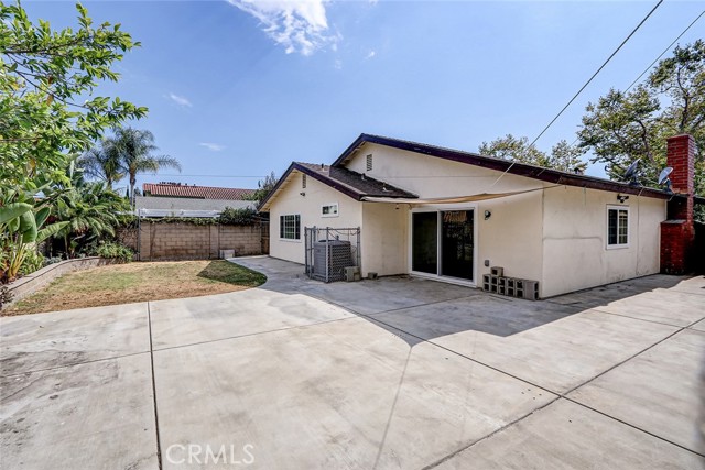 20102 Plaza De Madrid, Cerritos CA: https://media.crmls.org/medias/db79b244-9b61-43c9-adf7-c860a2d1cf69.jpg
