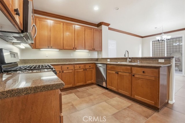 Detail Gallery Image 5 of 51 For 11090 Mountain View #53,  Rancho Cucamonga,  CA 91730 - 4 Beds | 3 Baths