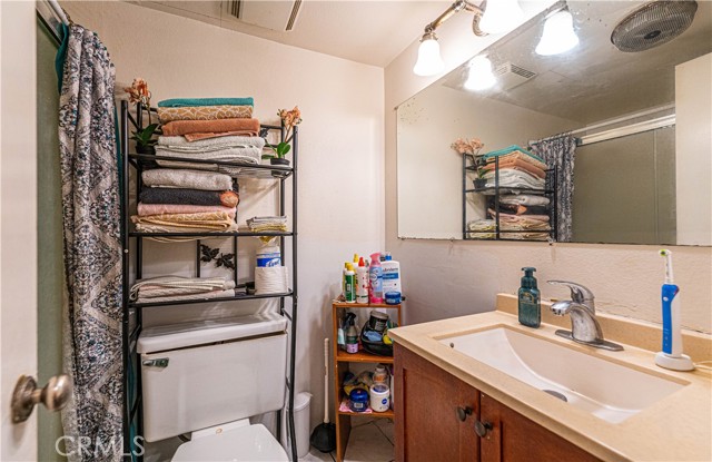 Detail Gallery Image 13 of 27 For 22718 Figueroa St #22,  Carson,  CA 90745 - 3 Beds | 2 Baths