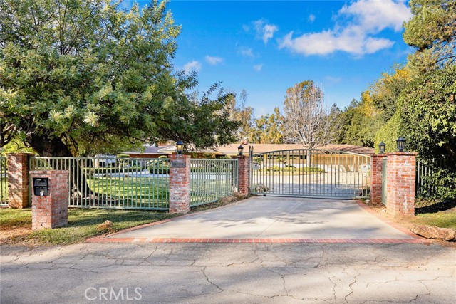 Detail Gallery Image 5 of 50 For 20827 E Mesarica Rd, Covina,  CA 91724 - 8 Beds | 6 Baths