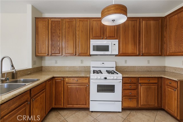 Detail Gallery Image 16 of 40 For 93 Kansas #202,  Redlands,  CA 92373 - 2 Beds | 2 Baths