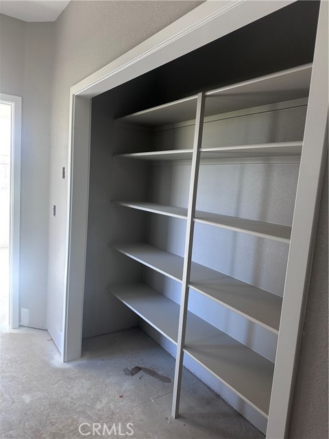 Detail Gallery Image 7 of 13 For 464 Aaron Ct, Atwater,  CA 95301 - 4 Beds | 3 Baths