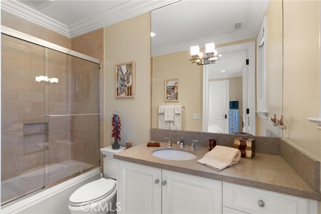 Detail Gallery Image 26 of 30 For 431 Narcissus Ave #1,  Corona Del Mar,  CA 92625 - 3 Beds | 3/1 Baths