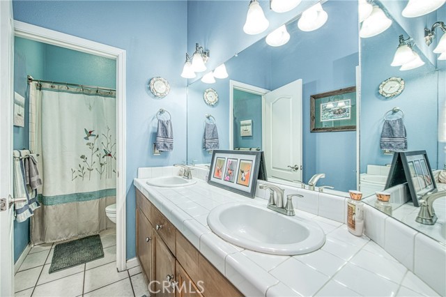 2737 Sussex Avenue, Clovis CA: https://media.crmls.org/medias/db7e1cad-d0ae-45d5-b730-6ae9eb3ef5a0.jpg