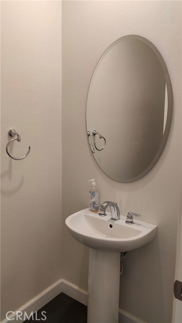 6956 Dublin Drive, Chino CA: https://media.crmls.org/medias/db7e558d-ac29-402a-8a52-303ba83d7d8b.jpg