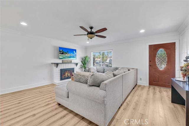 Detail Gallery Image 6 of 41 For 1602 E Oak Hill Ct, Ontario,  CA 91761 - 4 Beds | 2 Baths