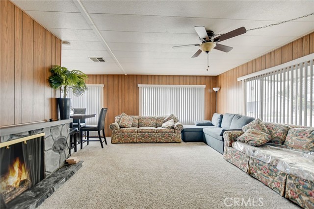 1735 San Leandro Drive, Hemet CA: https://media.crmls.org/medias/db7f6a46-dc2a-43bf-a1b6-3ba0b8bc20f5.jpg