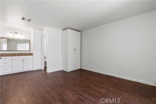 Detail Gallery Image 15 of 42 For 26824 Circle of the Oaks, Newhall,  CA 91321 - 2 Beds | 2 Baths