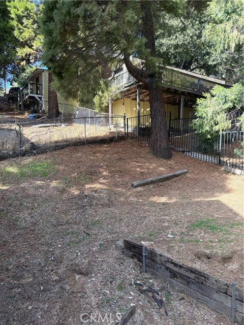 24166 Zurich Drive, Crestline CA: https://media.crmls.org/medias/db7feaa9-b1e3-4e45-8ba4-5ebd7f60dc71.jpg