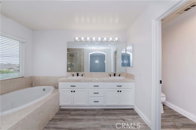 5612 Sprague Avenue, Cypress CA: https://media.crmls.org/medias/db7ff372-1308-4e66-a99f-b0efc1f1182e.jpg