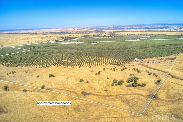 16 Rocky Drive, Oroville CA: https://media.crmls.org/medias/db8021c3-b31b-4b99-b3ff-5860aac344b5.jpg