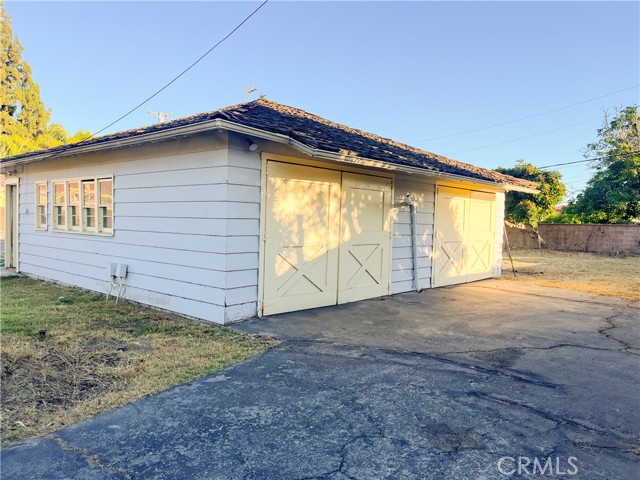 9620 Florence Avenue, Downey CA: https://media.crmls.org/medias/db8033c5-508d-45b3-abde-0b2ae1c3725a.jpg