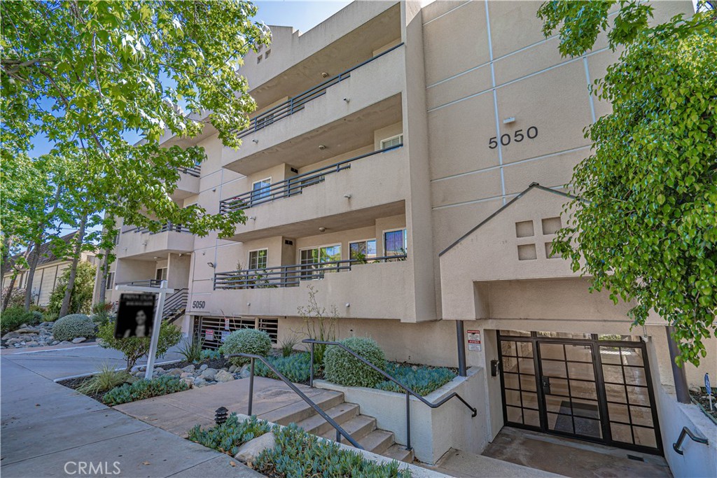5050 Coldwater Canyon Avenue #306