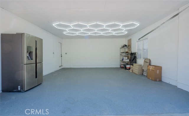 9830 Foothill Boulevard, Sylmar CA: https://media.crmls.org/medias/db824a7f-b38a-4d3e-9cdf-1fa9fffa2f01.jpg