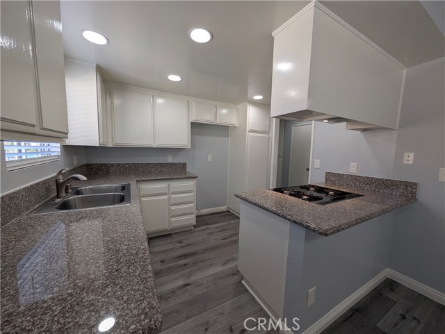 Detail Gallery Image 22 of 59 For 527 E Colorado Bld #B,  Monrovia,  CA 91016 - 2 Beds | 2 Baths