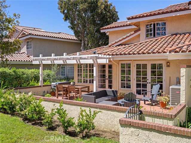 Front Image Thumbnail for CROC26089162