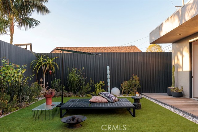 Detail Gallery Image 45 of 50 For 5473 E 4th, Long Beach,  CA 90814 - 3 Beds | 2/1 Baths