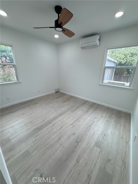 Detail Gallery Image 7 of 11 For 201 E Home St, Long Beach,  CA 90805 - 2 Beds | 1 Baths