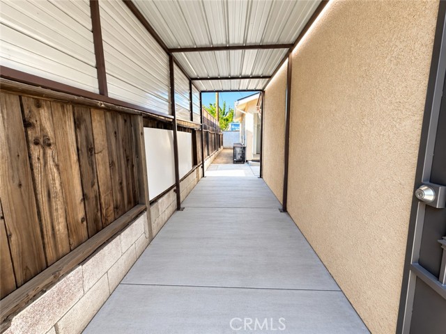 6907 Noble photo 15