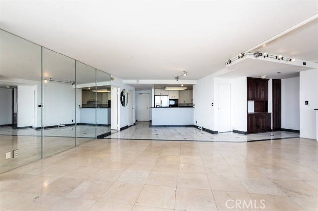 Detail Gallery Image 3 of 39 For 700 E Ocean Bld #2308,  Long Beach,  CA 90802 - 3 Beds | 2 Baths