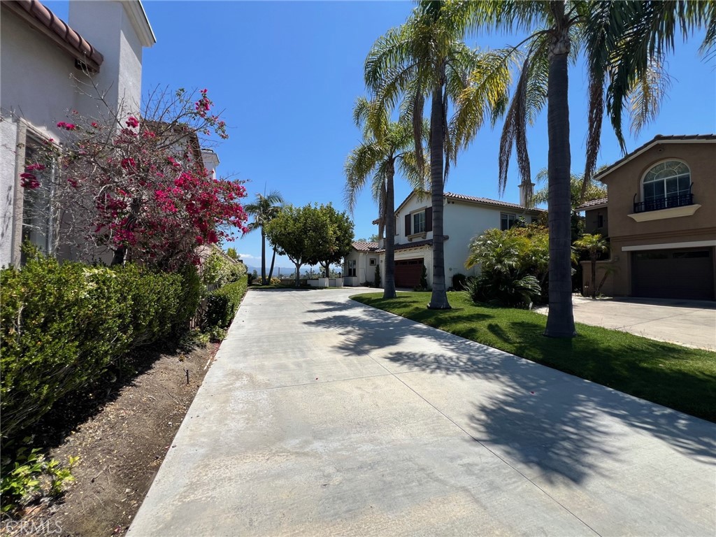 MLS #OC25273280 image #46