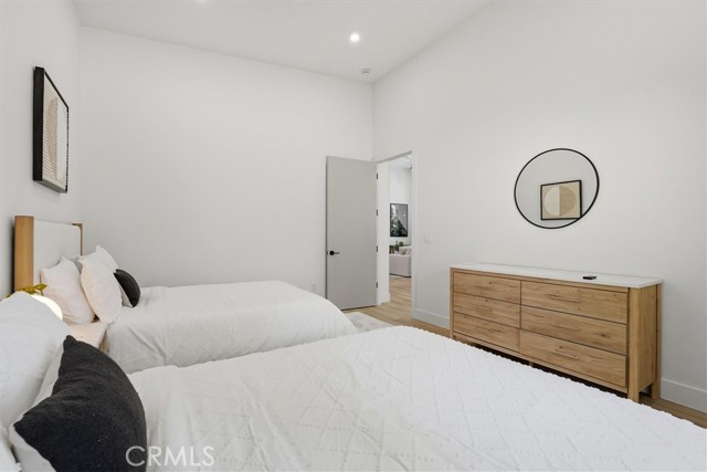 Image 33 of 62 For 7175 Yosemite Park