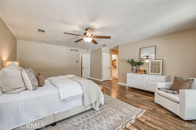 1590 W Escalon Avenue, Fresno CA: https://media.crmls.org/medias/db8635f9-f403-4d99-a599-8cb07ad1c4e1.jpg