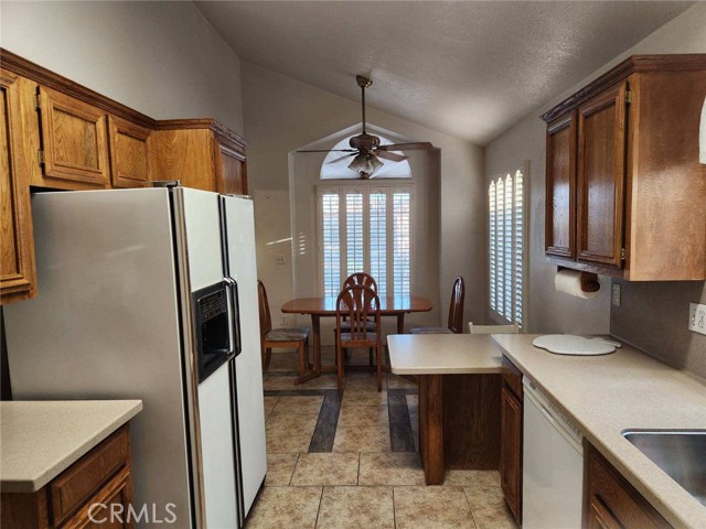 Detail Gallery Image 8 of 19 For 1010 Terrace Rd #110,  San Bernardino,  CA 92410 - 2 Beds | 2 Baths