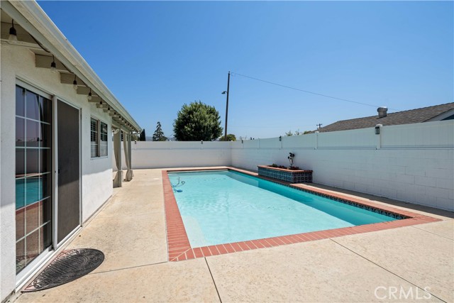 2241 Cordero Avenue, Simi Valley CA: https://media.crmls.org/medias/db87972a-7af1-49fe-a208-de4860939fc3.jpg