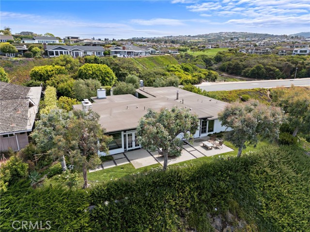 Detail Gallery Image 8 of 38 For 3007 Harbor View, Corona Del Mar,  CA 92625 - 3 Beds | 2/1 Baths