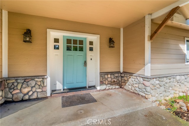 Detail Gallery Image 3 of 44 For 16451 Golf Rd, Cobb,  CA 95426 - 2 Beds | 1 Baths